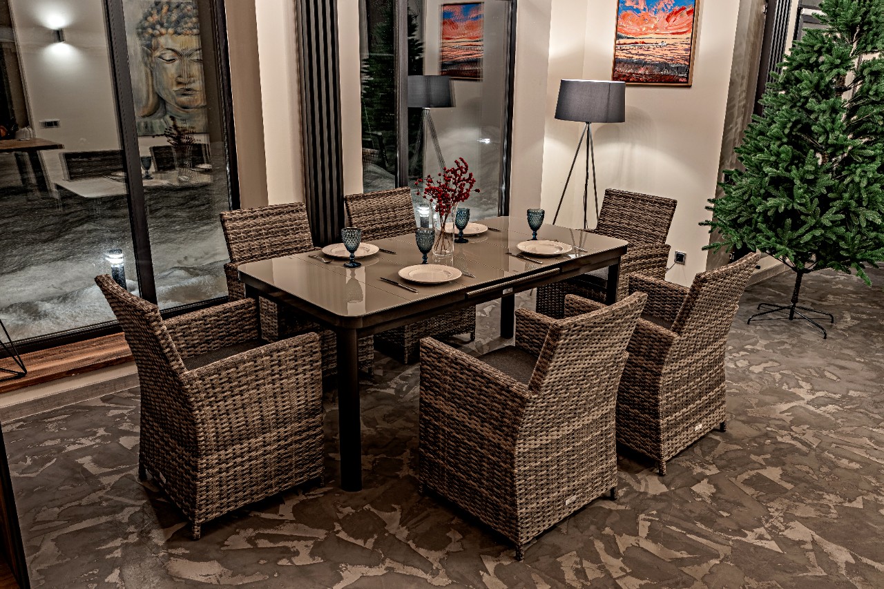 Обеденный комплект мебели LUDWIG + FIONA серый кострище со столом la hacienda mykonos
