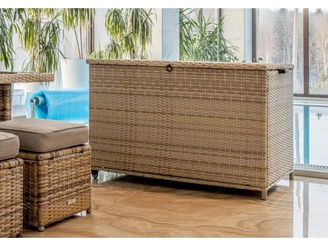 Сундук для хранения KARL 120 c колесиками бежевый