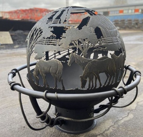 Сфера для костра КОНИ НА СЕЛЕ